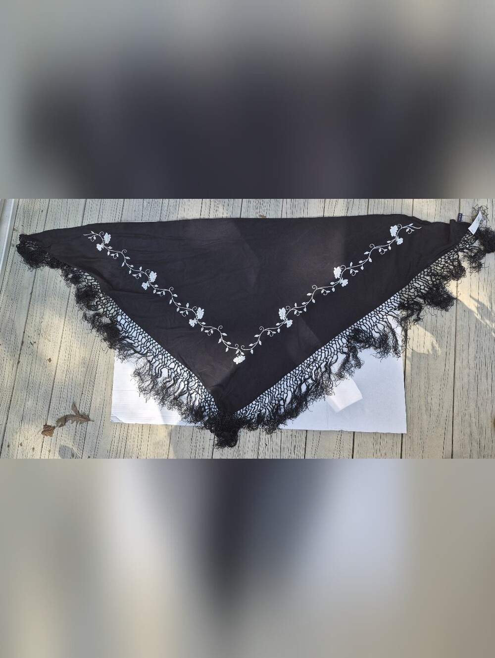 NWT 2003 Ann Taylor Black Silk Shawl or Wrap with White Floral Embroidery